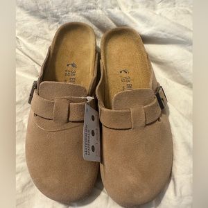 Boston Clog women’s shoes